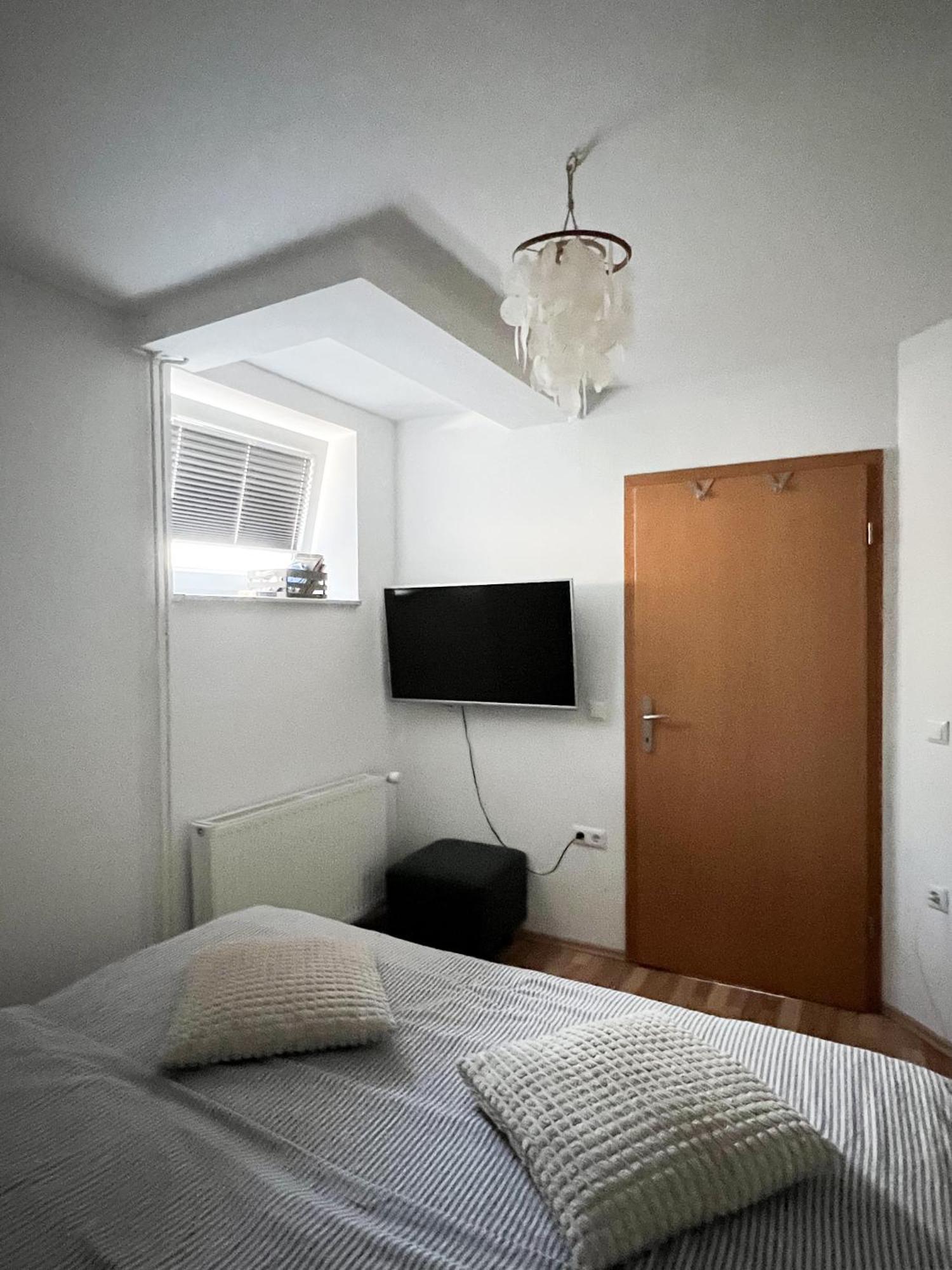 Lovely Basement Rental 布莱德 外观 照片